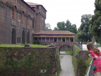 Средневековый замок в Милане