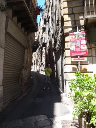 Узкие улочки Палермо, Сицилия